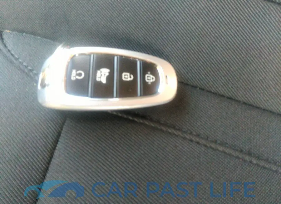 5NMJBCAE1NH123677# 11