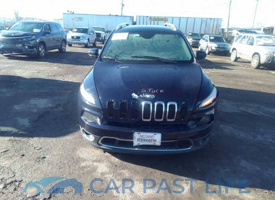 1C4PJMDB8GW244582# 12