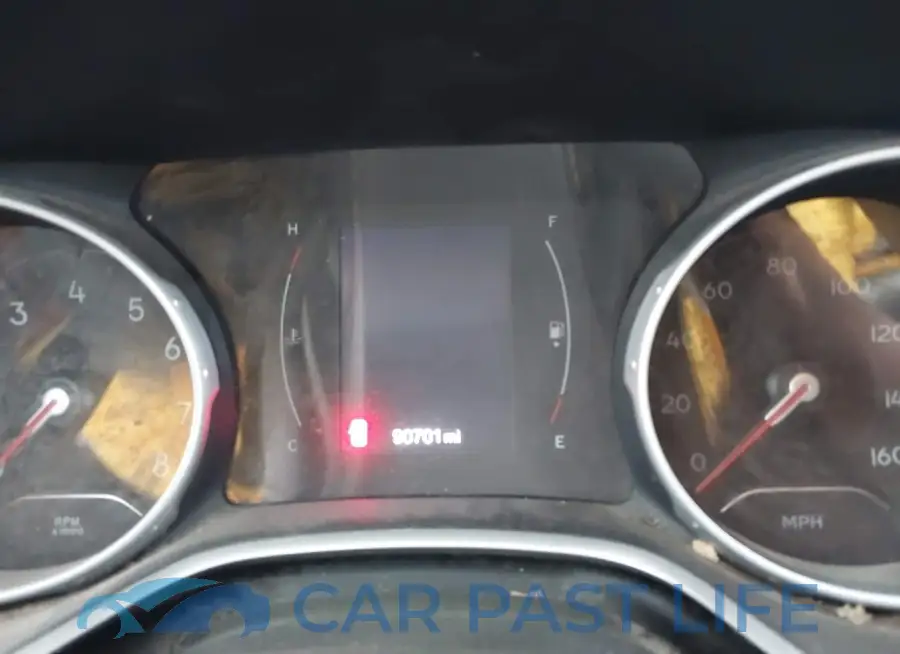 3C4NJCBB0KT802069# 15