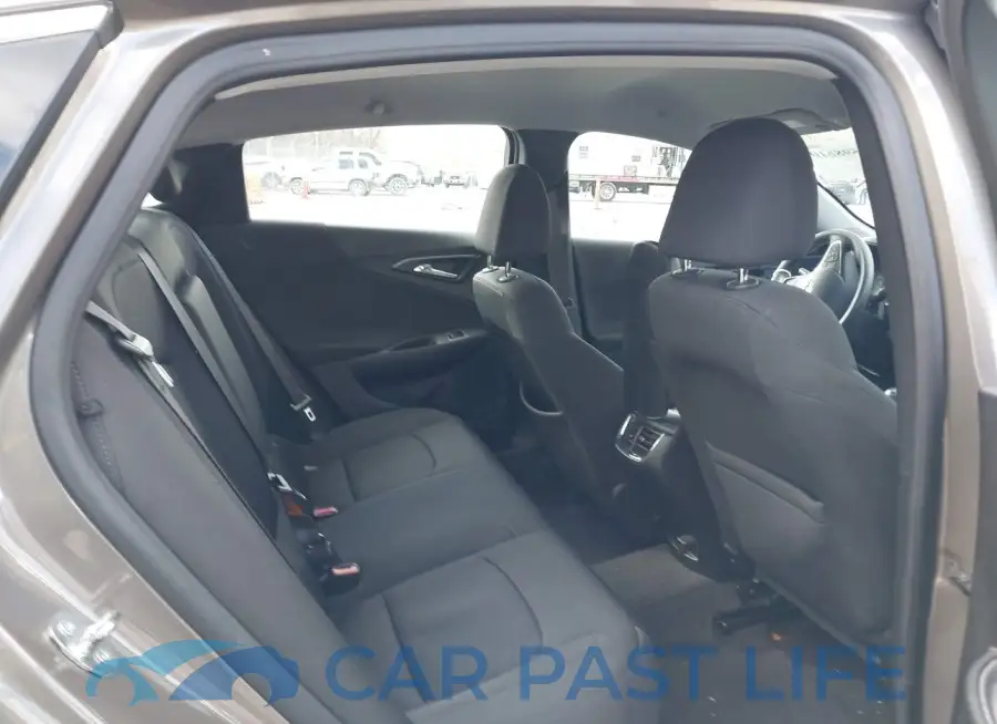1G1ZD5STXLF122875# 8