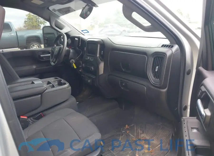 1GC4YME79NF101243# 5
