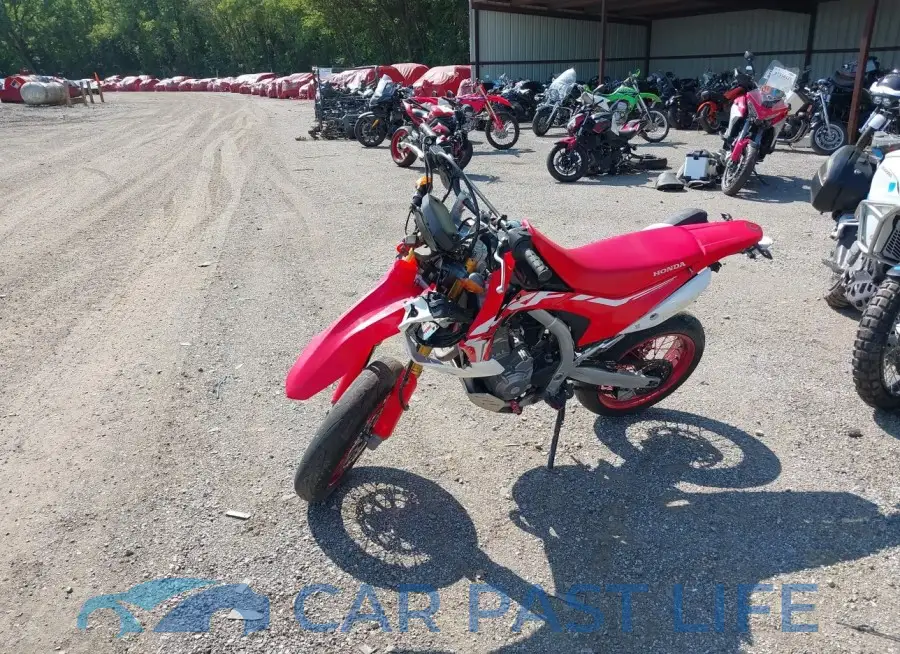 MLHMD441XJ5100883# 2