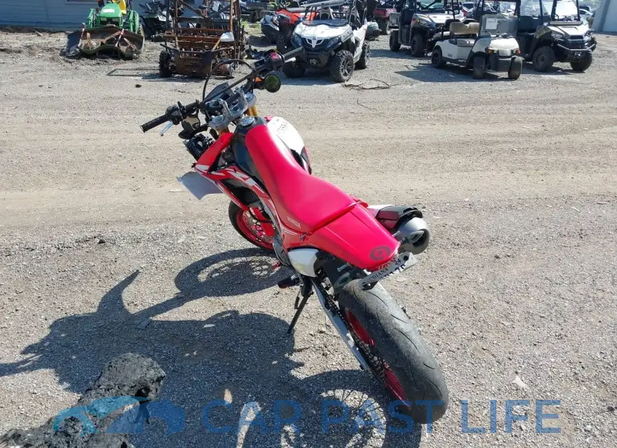MLHMD441XJ5100883# 3