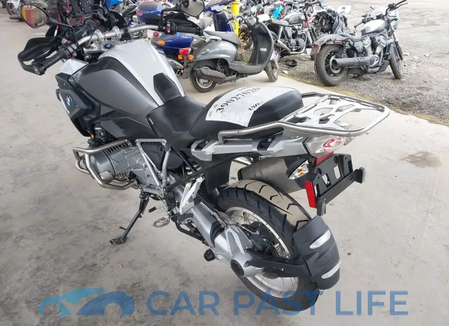 WB10A6105HZ654916# 3