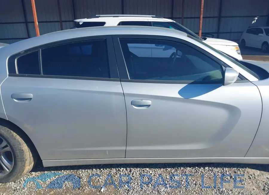 2C3CDXBG1MH647422# 12