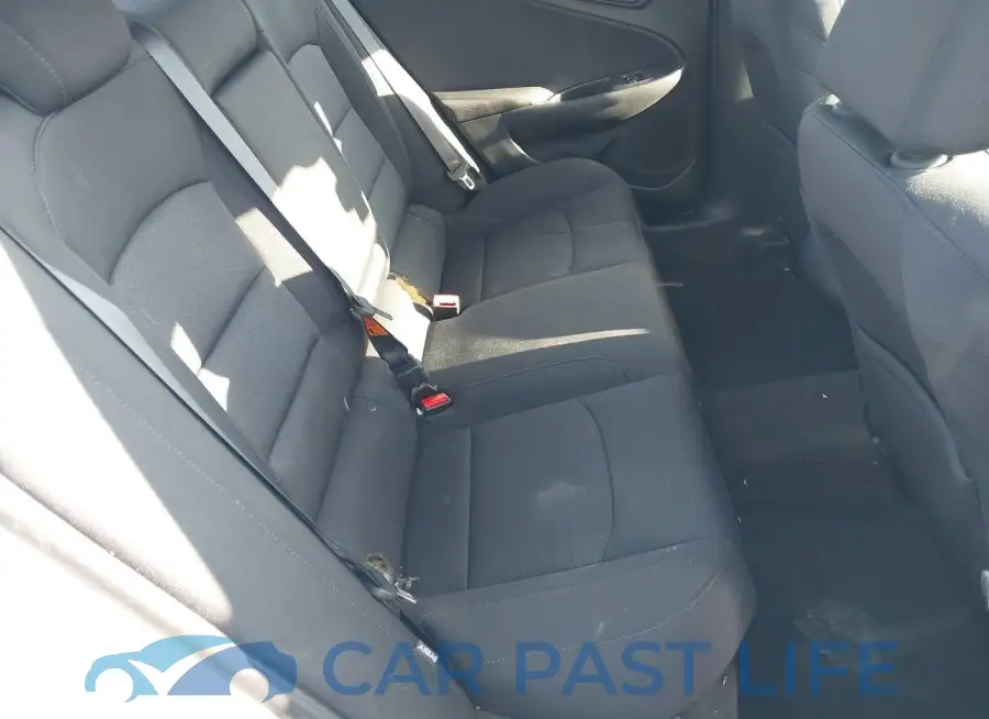 1G1ZB5ST5JF166592# 8