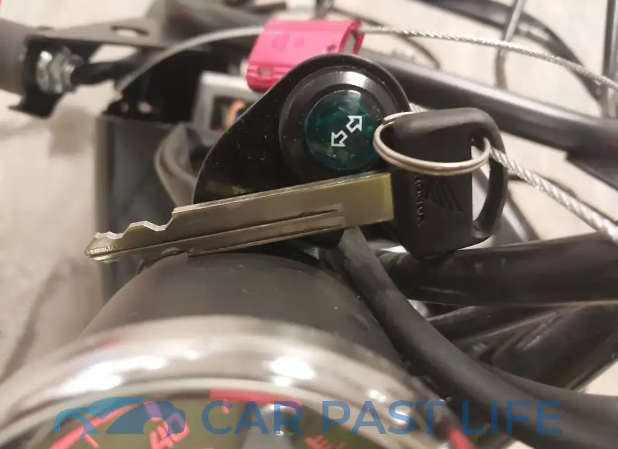 JH2AF581XRK200194# 11