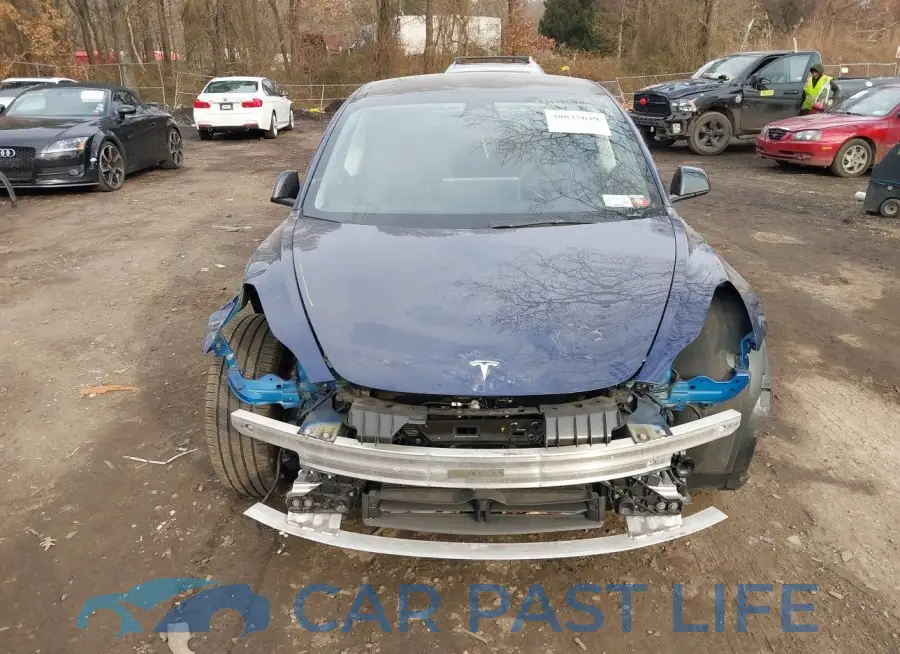 5YJ3E1EA3PF411510# 12