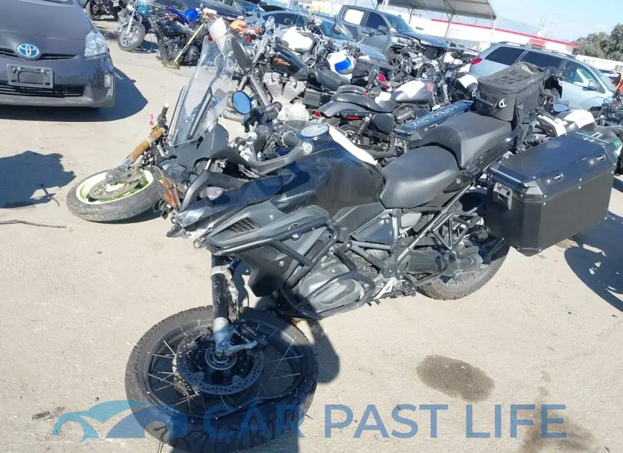 WB10J9300LZJ18768# 2