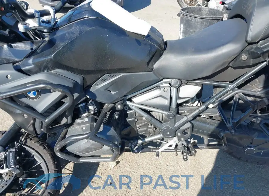 WB10J9300LZJ18768# 9