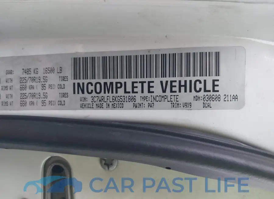 3C7WRLFL6KG531806# 9