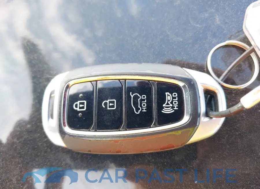 KM8K2CAA4LU528550# 11