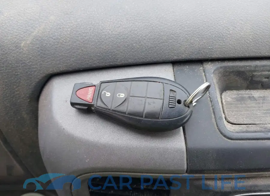 3C6UR5CJ6JG356627# 11