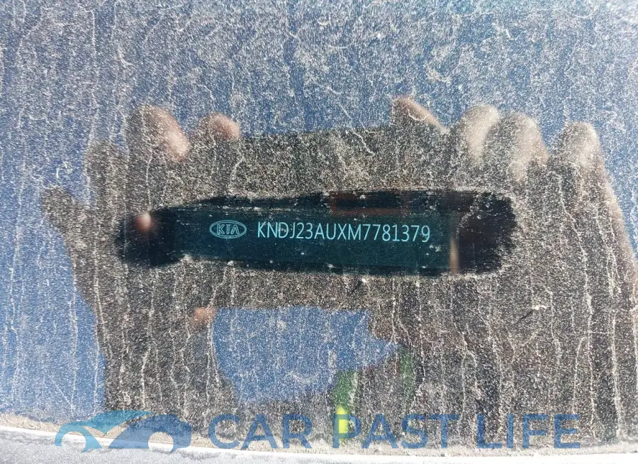 KNDJ23AUXM7781379# 9