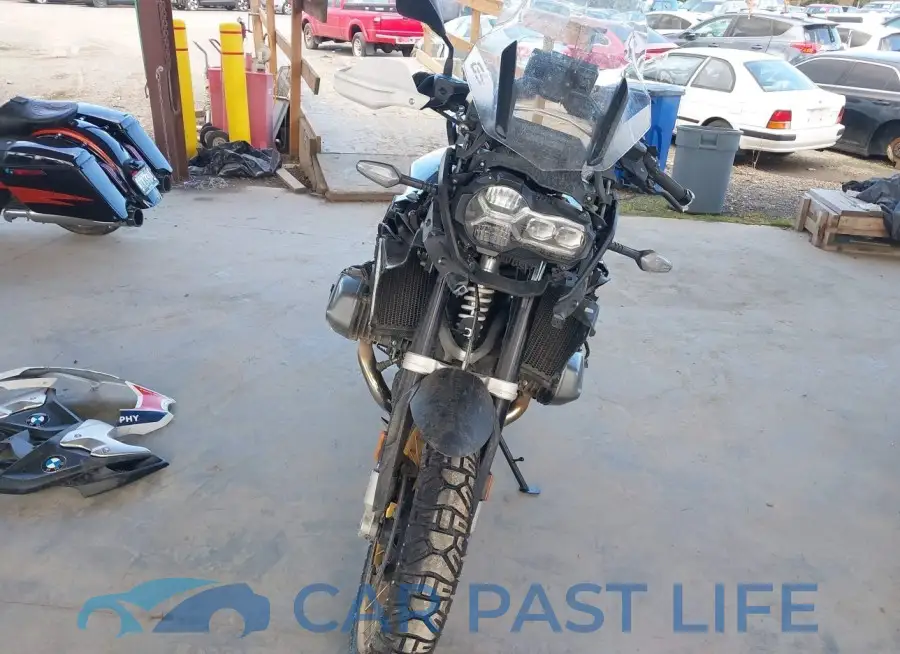 WB10M0305P6G94868# 5