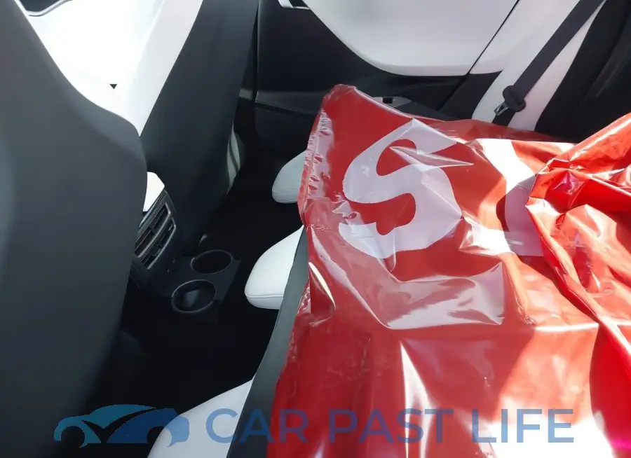 5YJSA1E20KF335091# 8