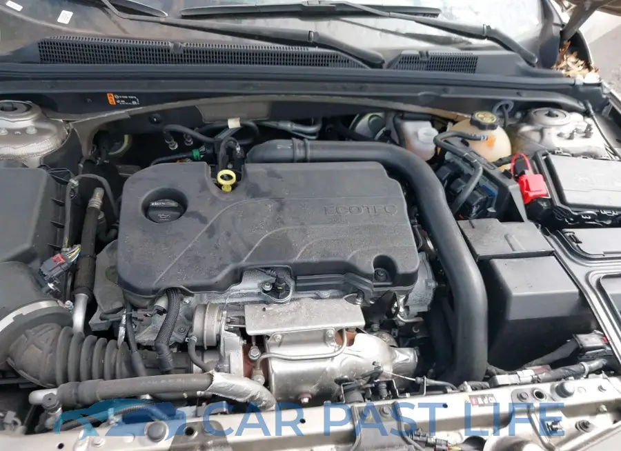 1G1ZD5ST1NF158411# 10