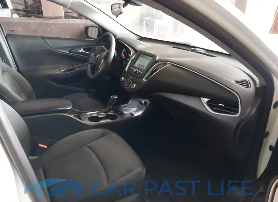 1G1ZB5ST5HF116639# 5