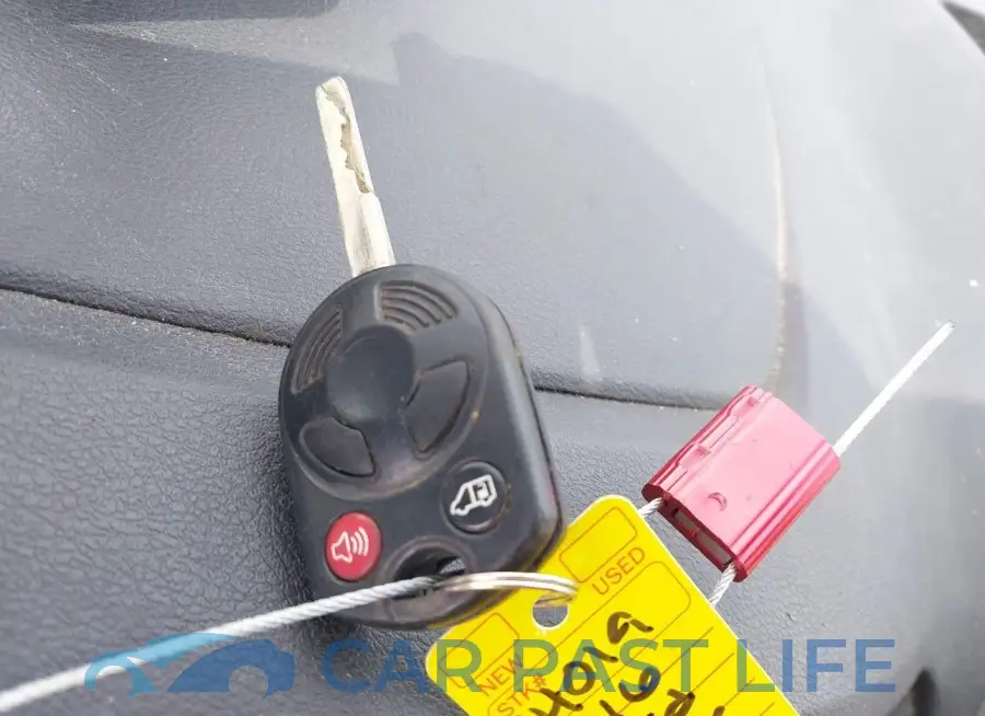 1FTYR3XG5GKA14293# 11