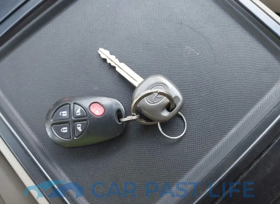 5TDKK3DC1FS622802# 11