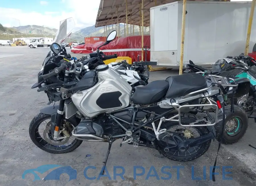 WB10J5301LZF79425# 13