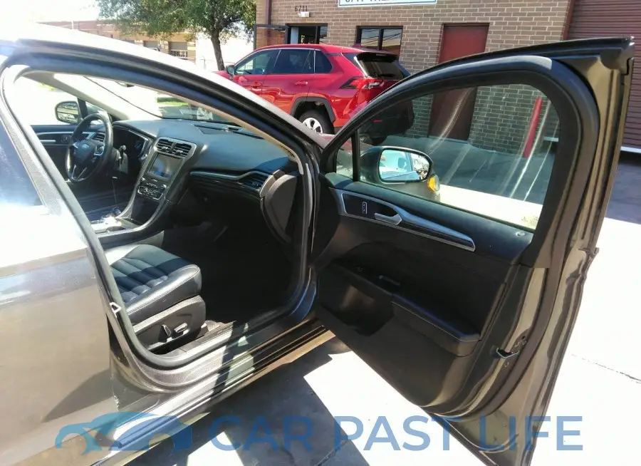 3FA6P0CD4LR136792# 22