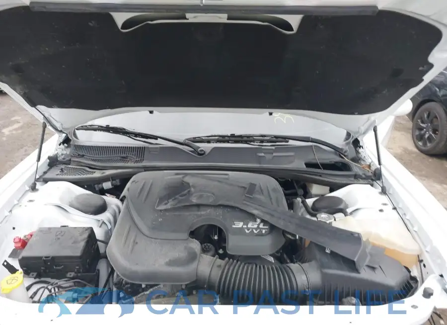2C3CDZJG6NH135962# 10
