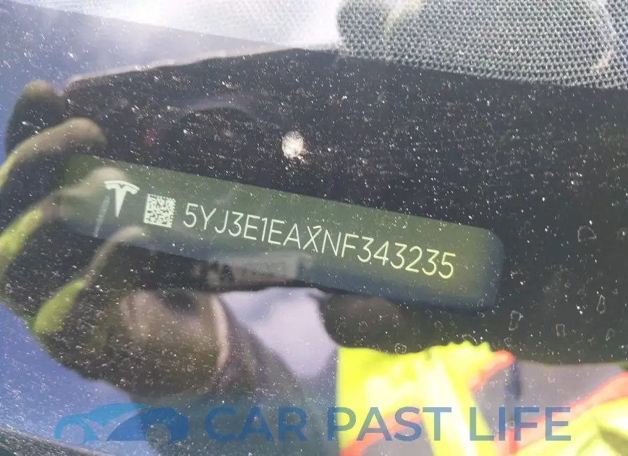 5YJ3E1EAXNF343235# 9