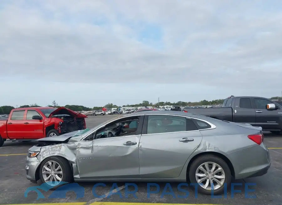 1G1ZD5ST8RF107848# 14