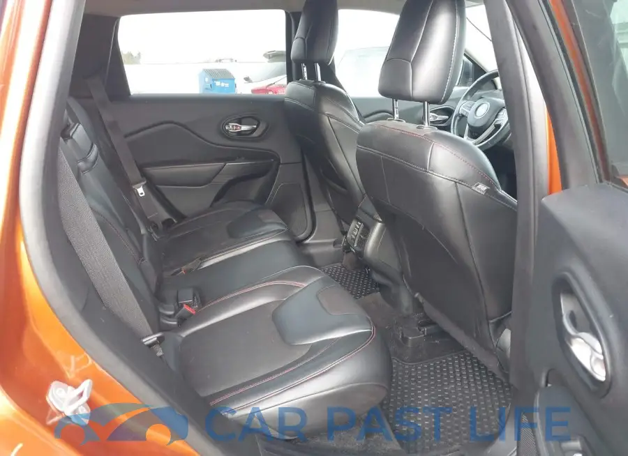 1C4PJMBS1FW618662# 8