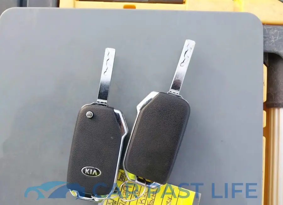 3KPF24AD0LE172716# 11