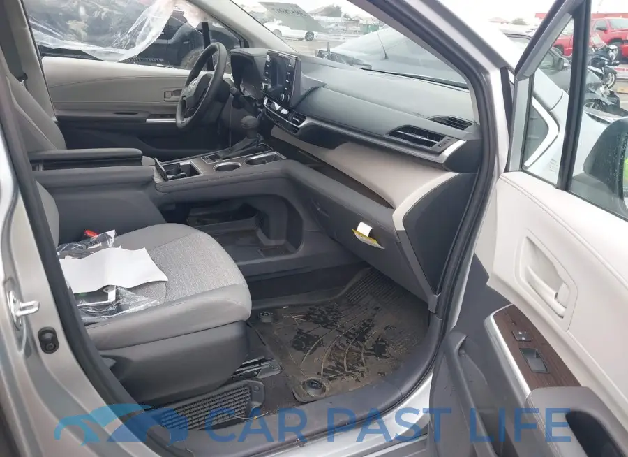 5TDBSKFC9RS115559# 5
