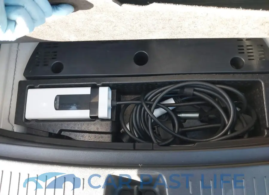1G1FZ6S08P4139353# 12