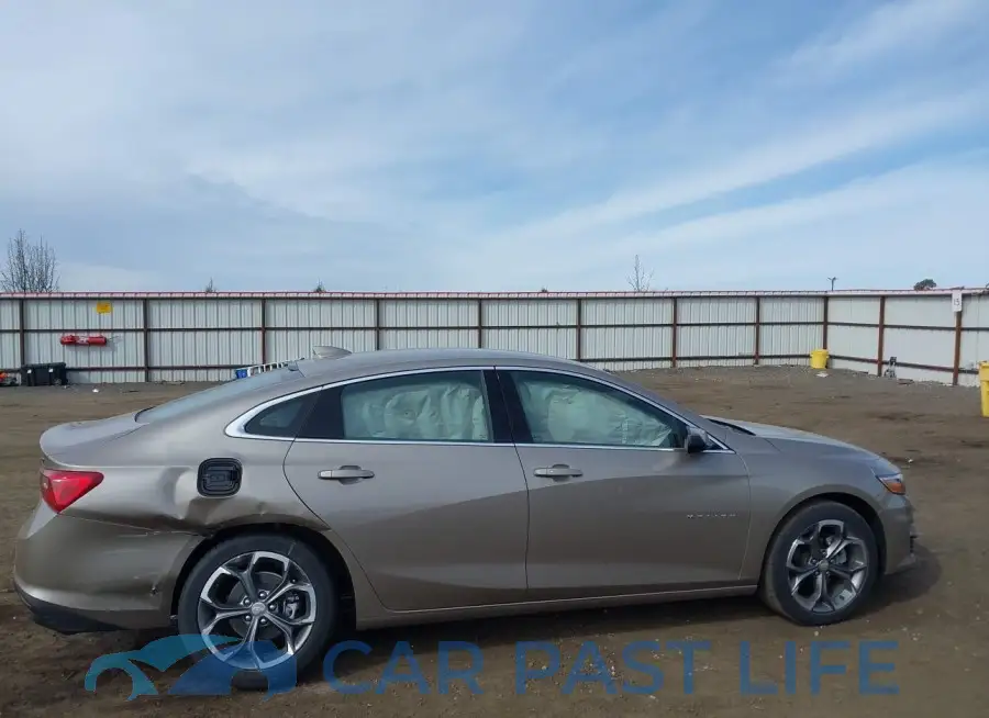 1G1ZD5ST9RF155262# 13