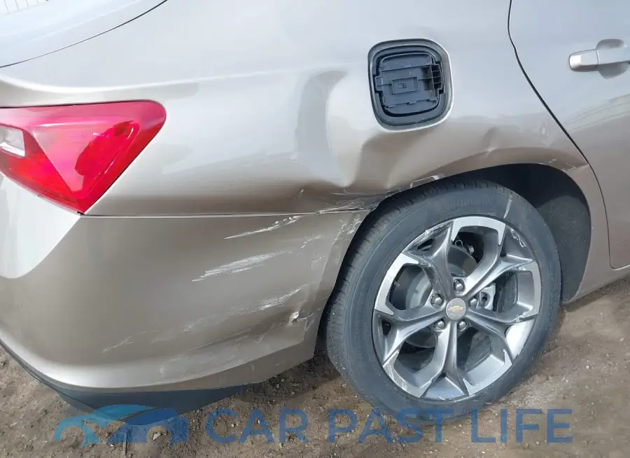 1G1ZD5ST9RF155262# 6