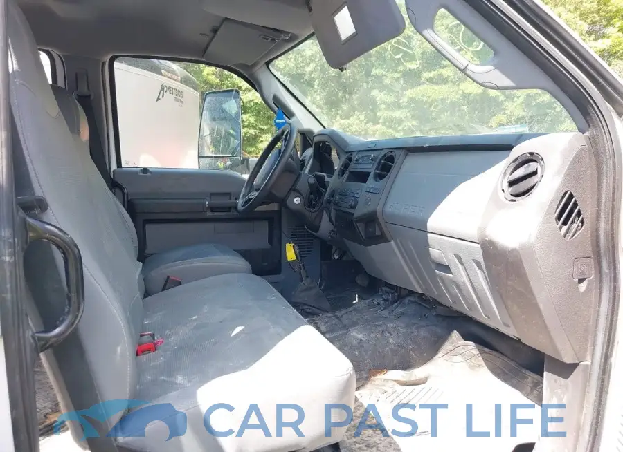 1FDNW7DC1NDF10855# 5