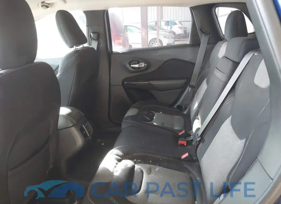1C4PJLAB3FW733131# 8