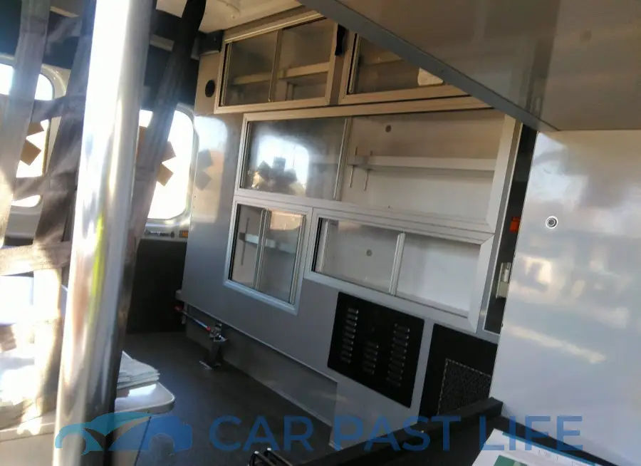 1FDYR2XV3GKA57387# 8