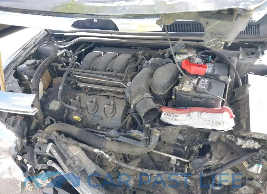1FAHP2E89JG132214# 10