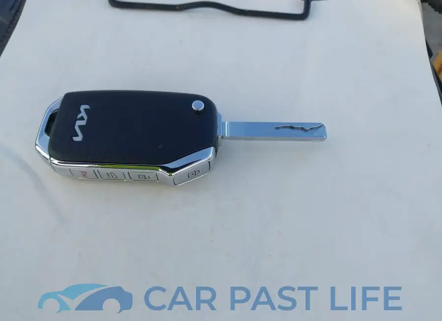 3KPF24AD9PE550036# 11
