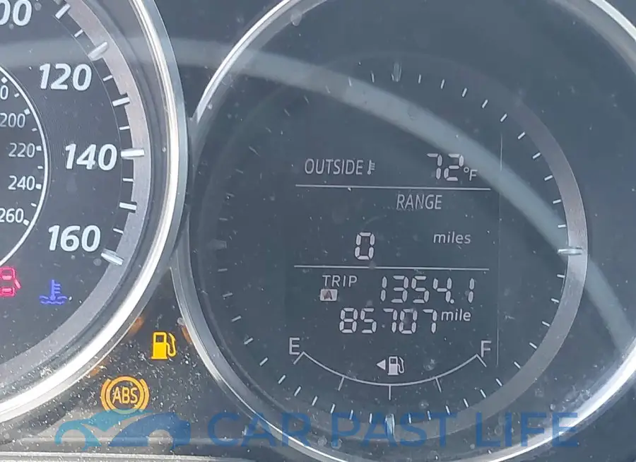 JM1GJ1V63E1136607# 16