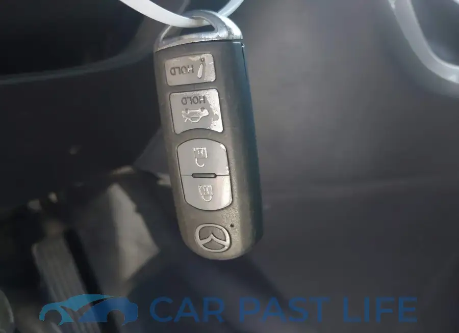 JM1GJ1V63E1136607# 11