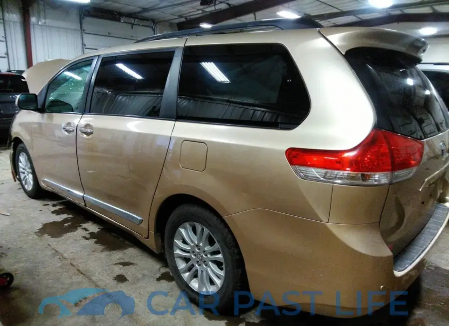 5TDYK3DC8ES481770# 14
