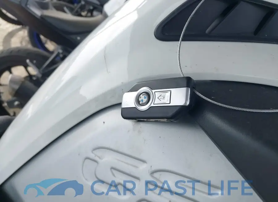 WB10A1203FZ097759# 11
