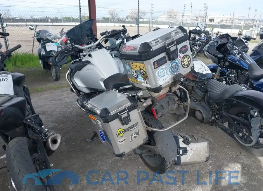 WB10A1203FZ097759# 3