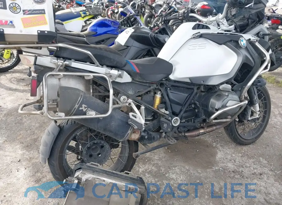 WB10A1203FZ097759# 12