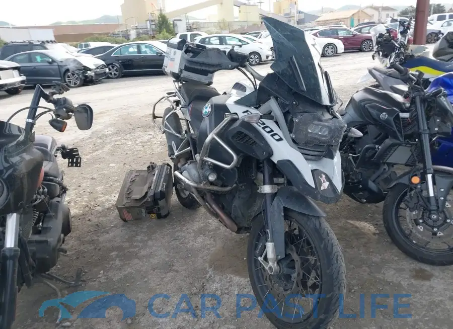 WB10A1203FZ097759# 1