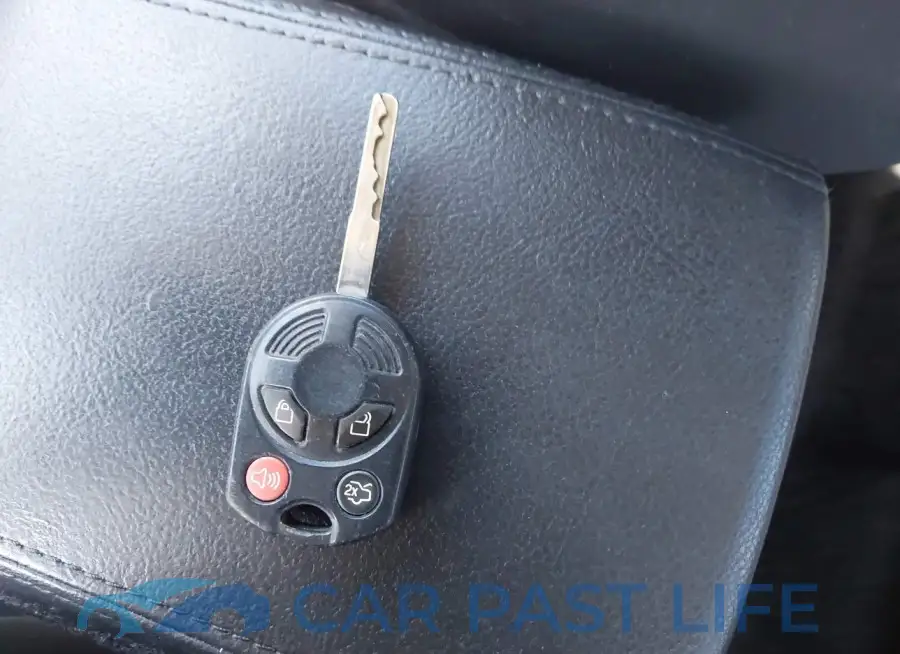 1FADP3F22FL301759# 11