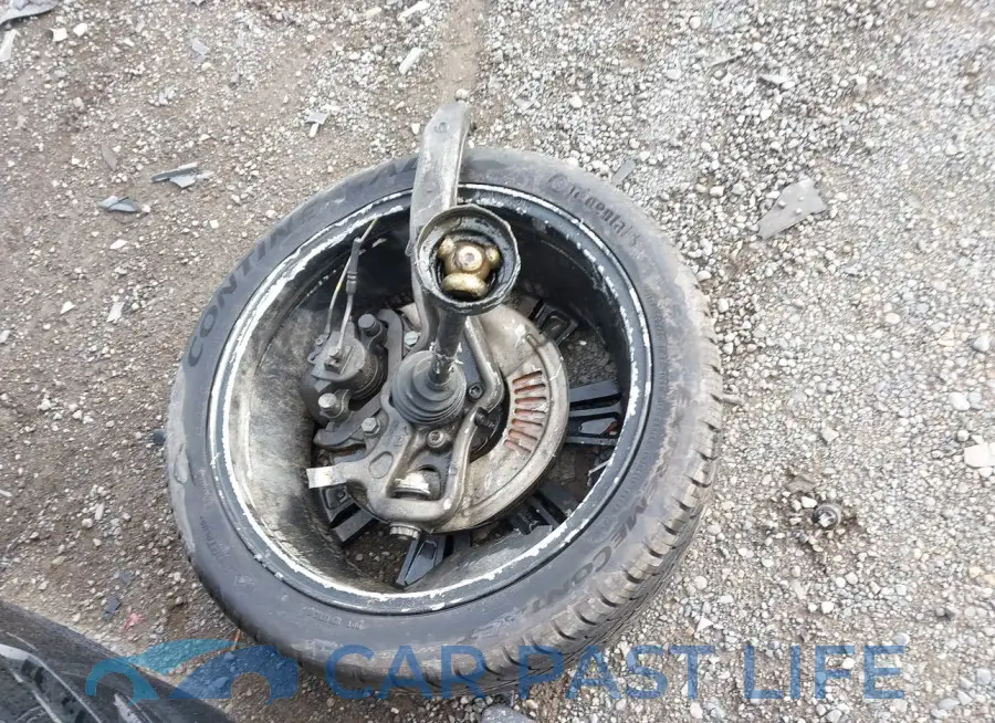 SALYL2RV7JA755574# 11