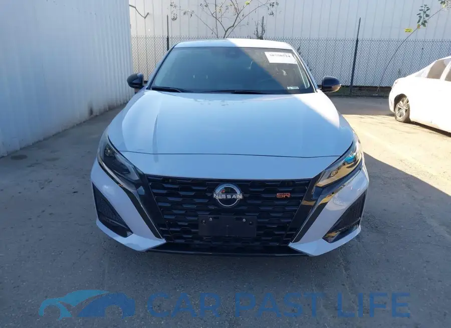 1N4BL4CV1PN302205# 12